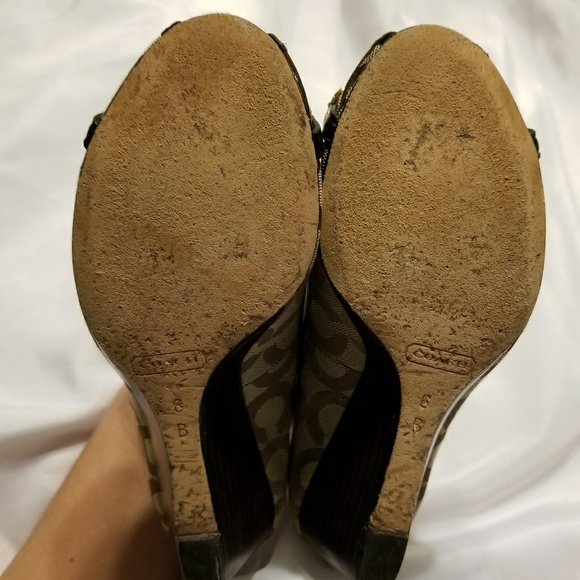 KHAKI Coach Sig C Peep Toe Wedges - Size 6B VGC - Picture 2 of 3